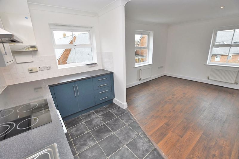 Flat Edelin Road in Maidstone