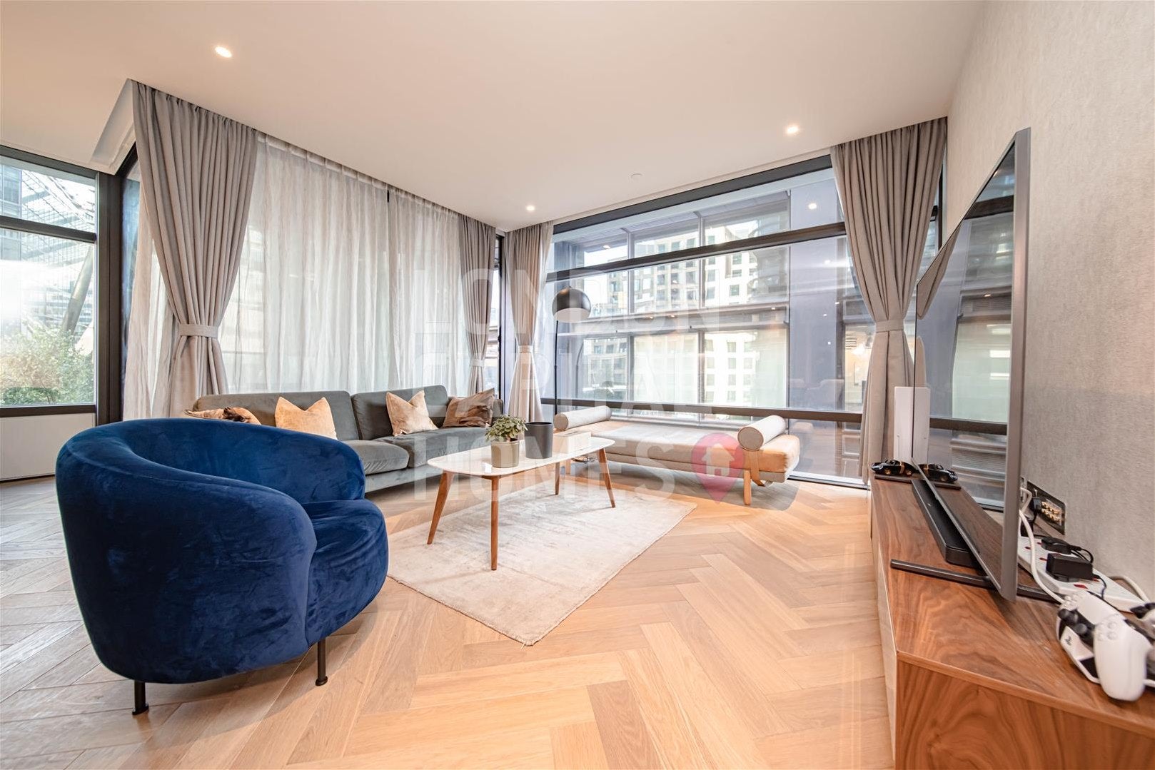 Flat Wilmot Place in Greater London