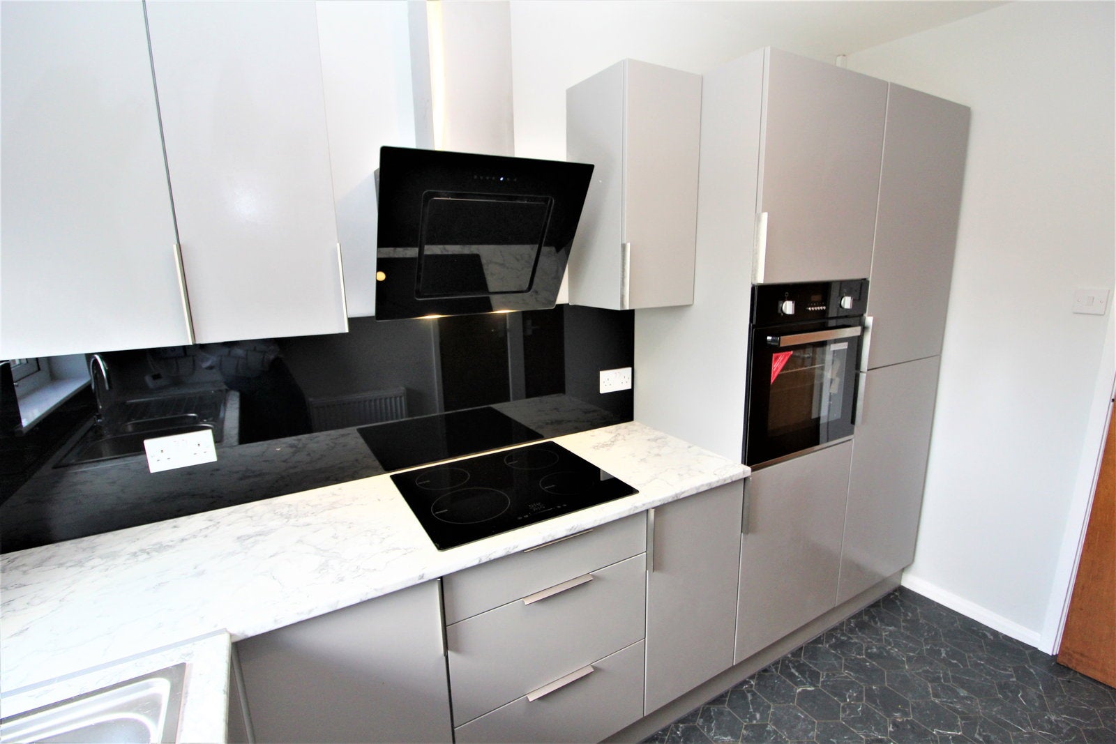 Flat Waltham Gardens in Radcliffe