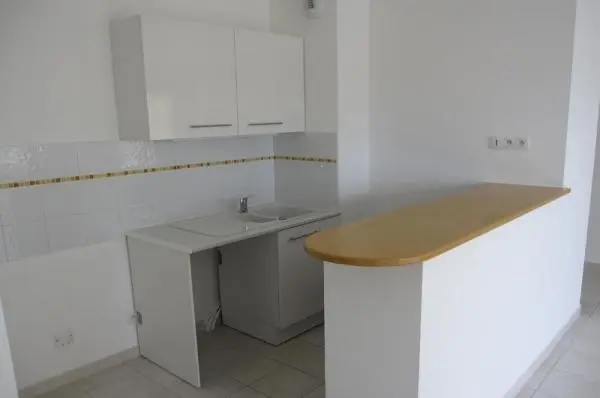 Appartement Avenue du Maréchal Juin à Nîmes