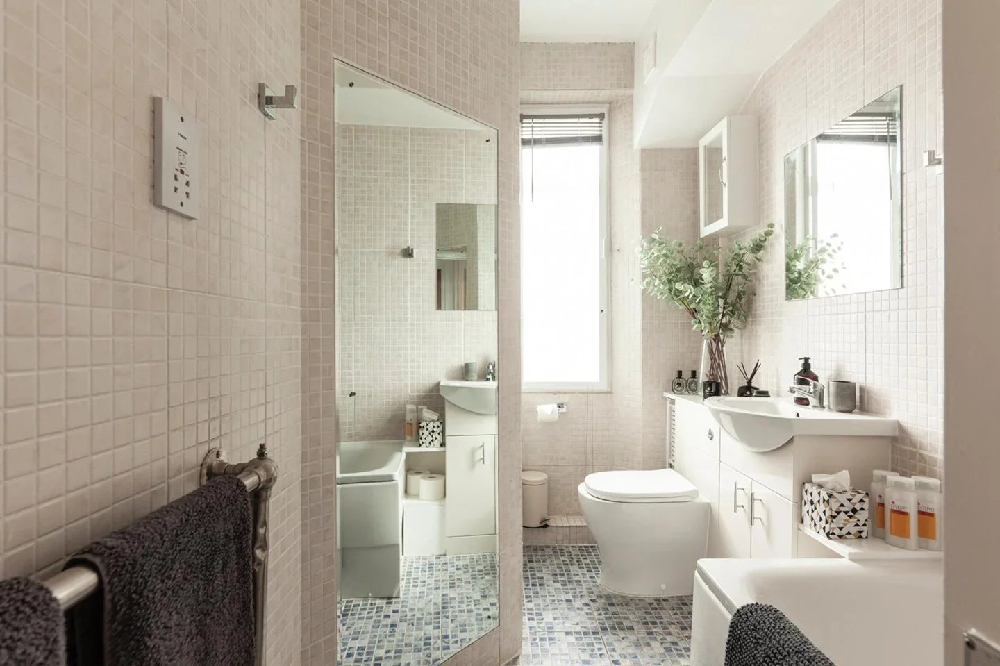 Flat Upper Woburn Place in Greater London