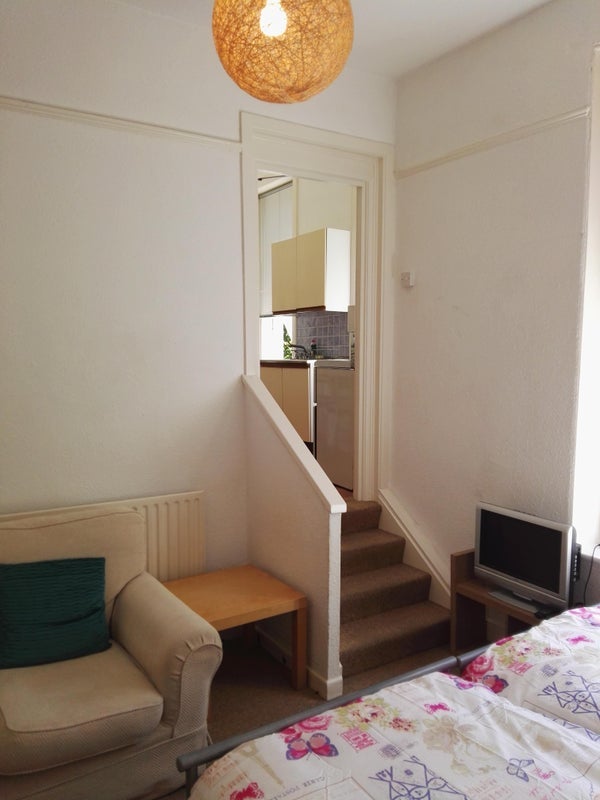 Flat Knyveton Road in Bournemouth