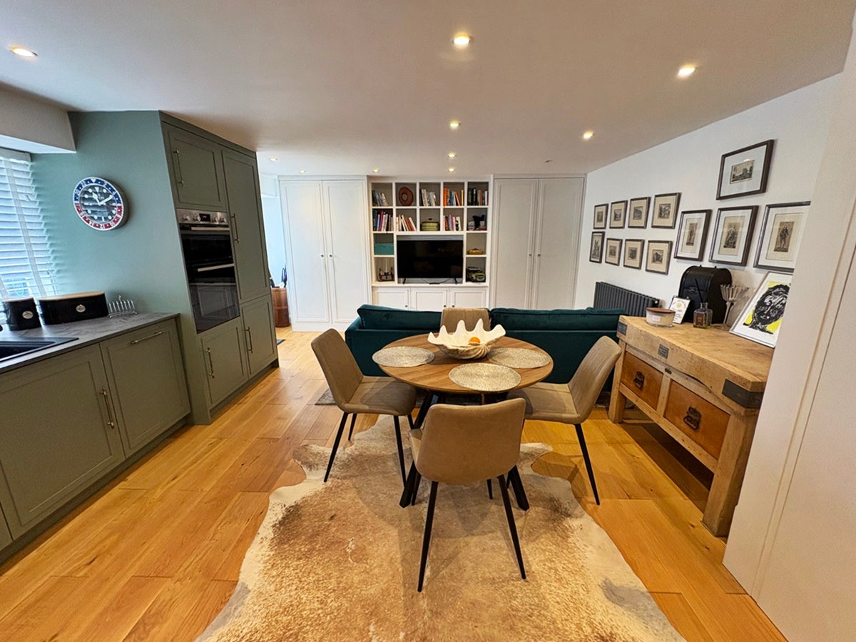 Flat Ascham Road in Cambridge