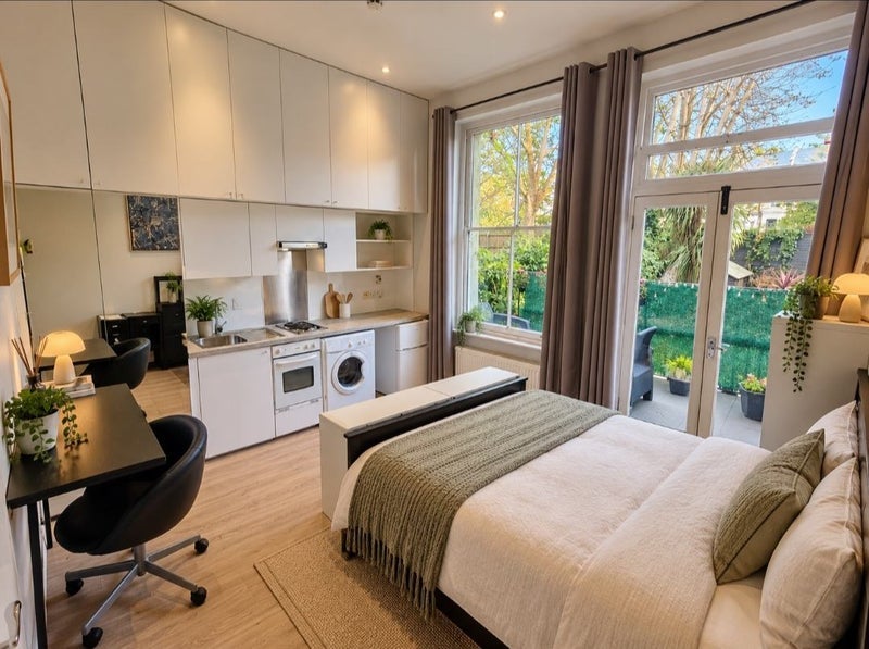 Flat Gwendwr Road in Greater London