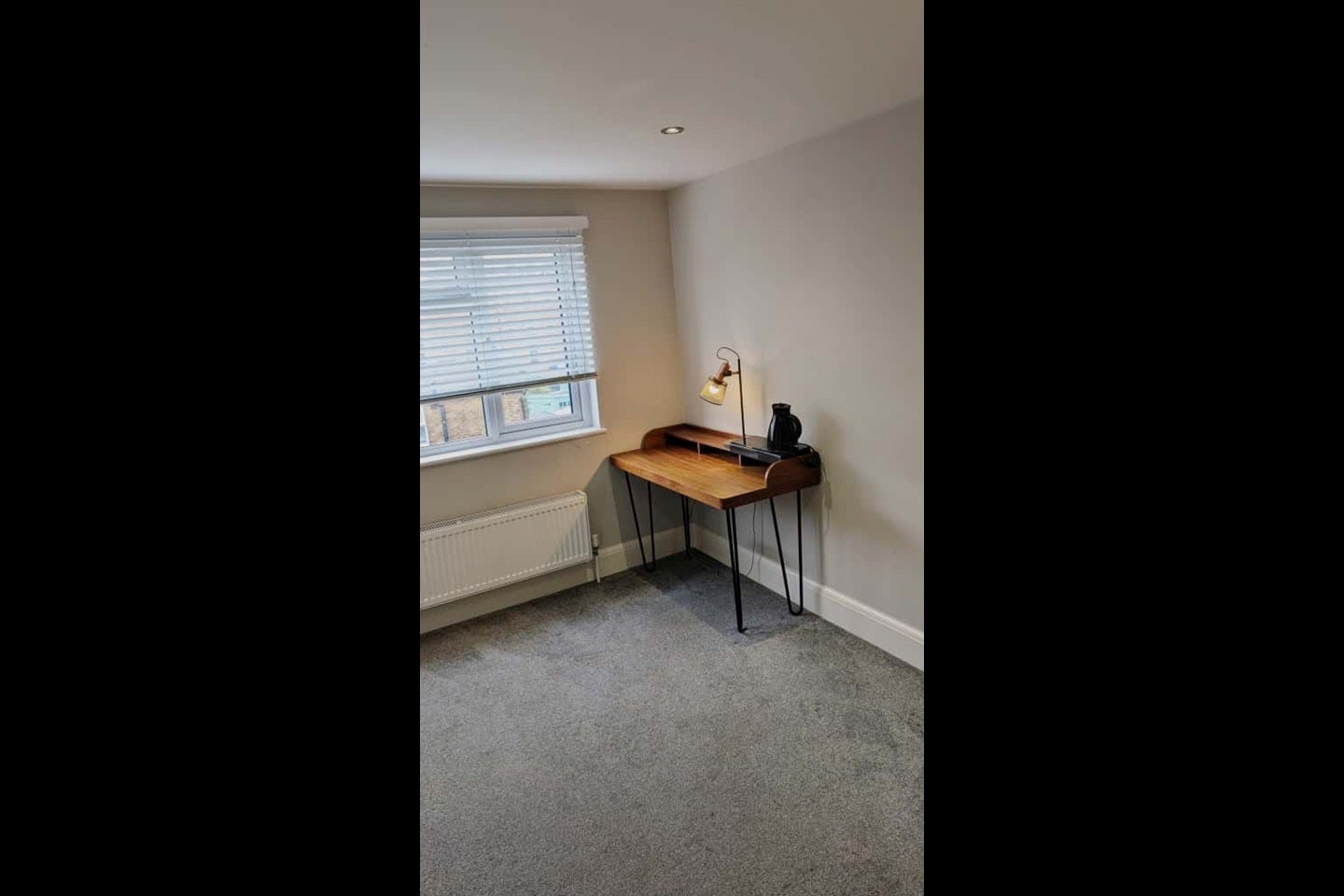 Room Westland Road in Watford