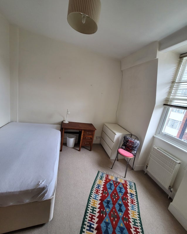 Flat Haverstock Hill in Greater London