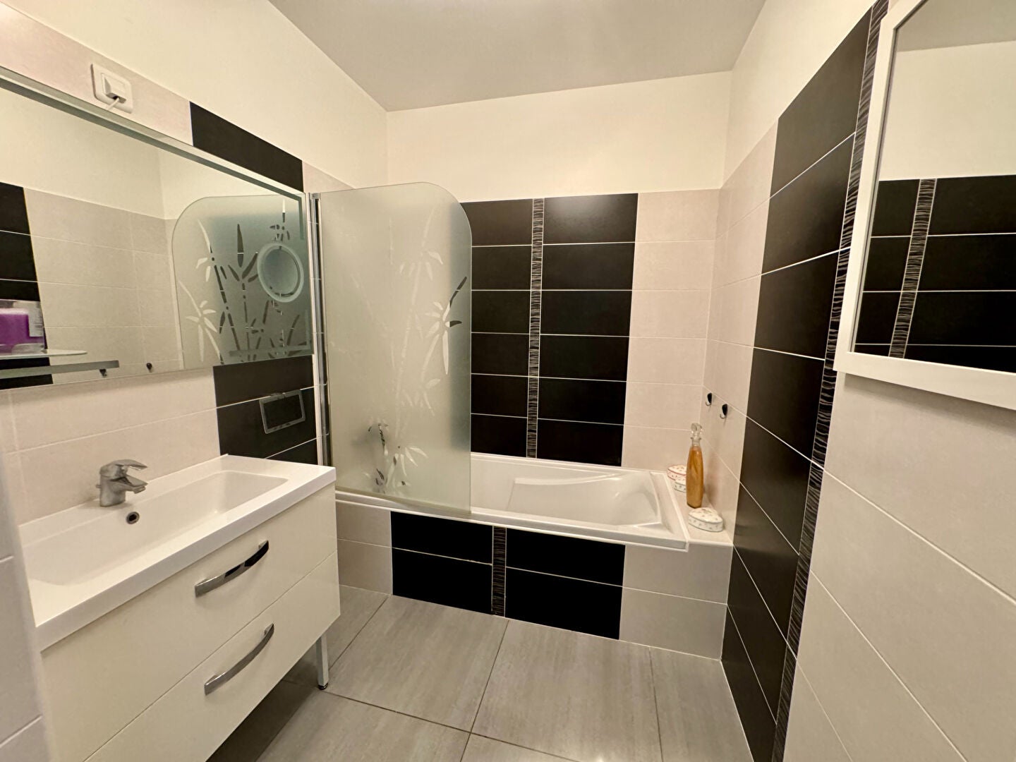 Flat D 5 in Martigues