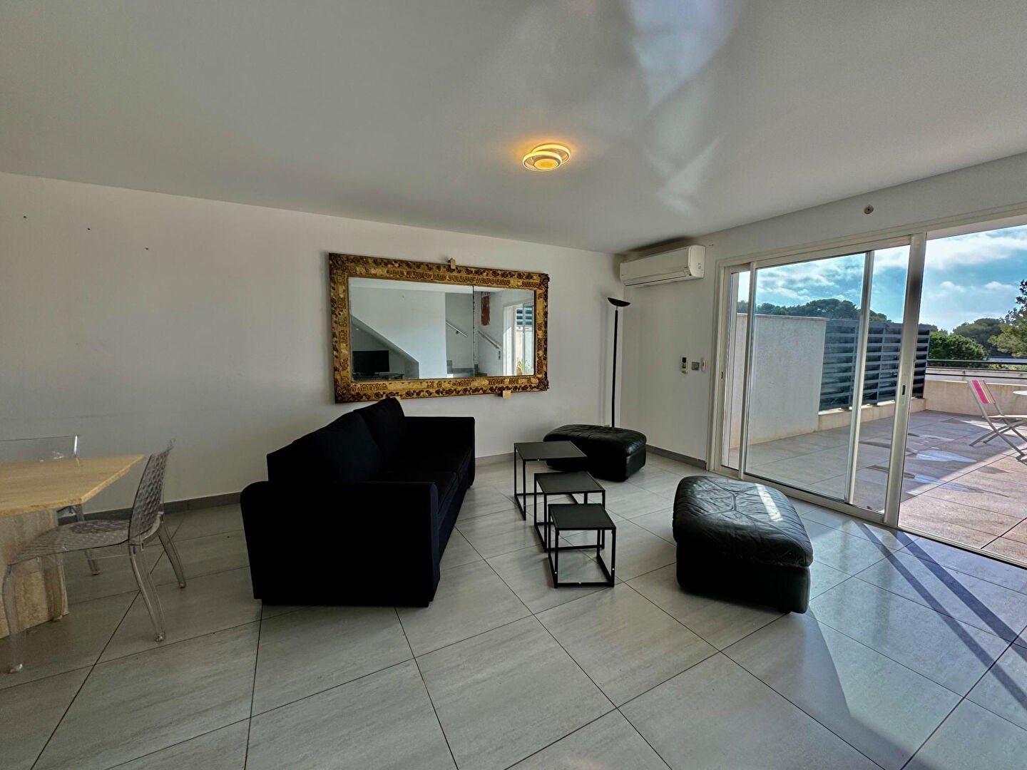 Flat D 5 in Martigues