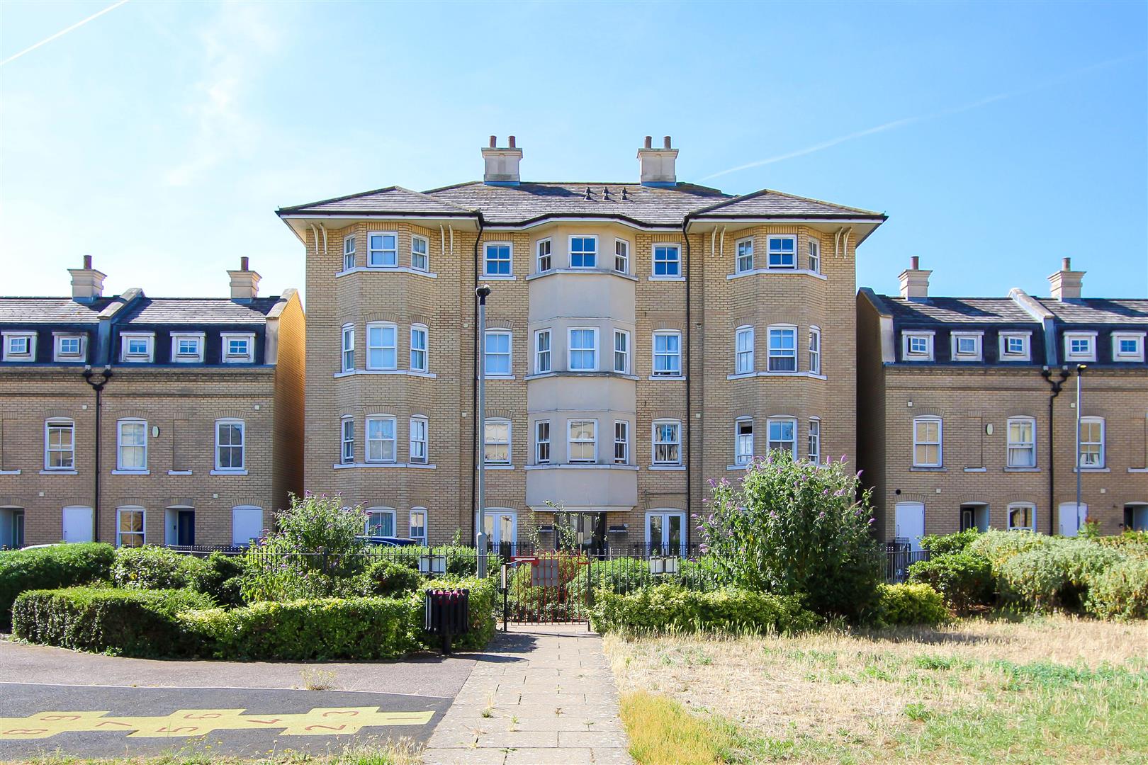 Flat St Matthew's Gardens in Cambridge