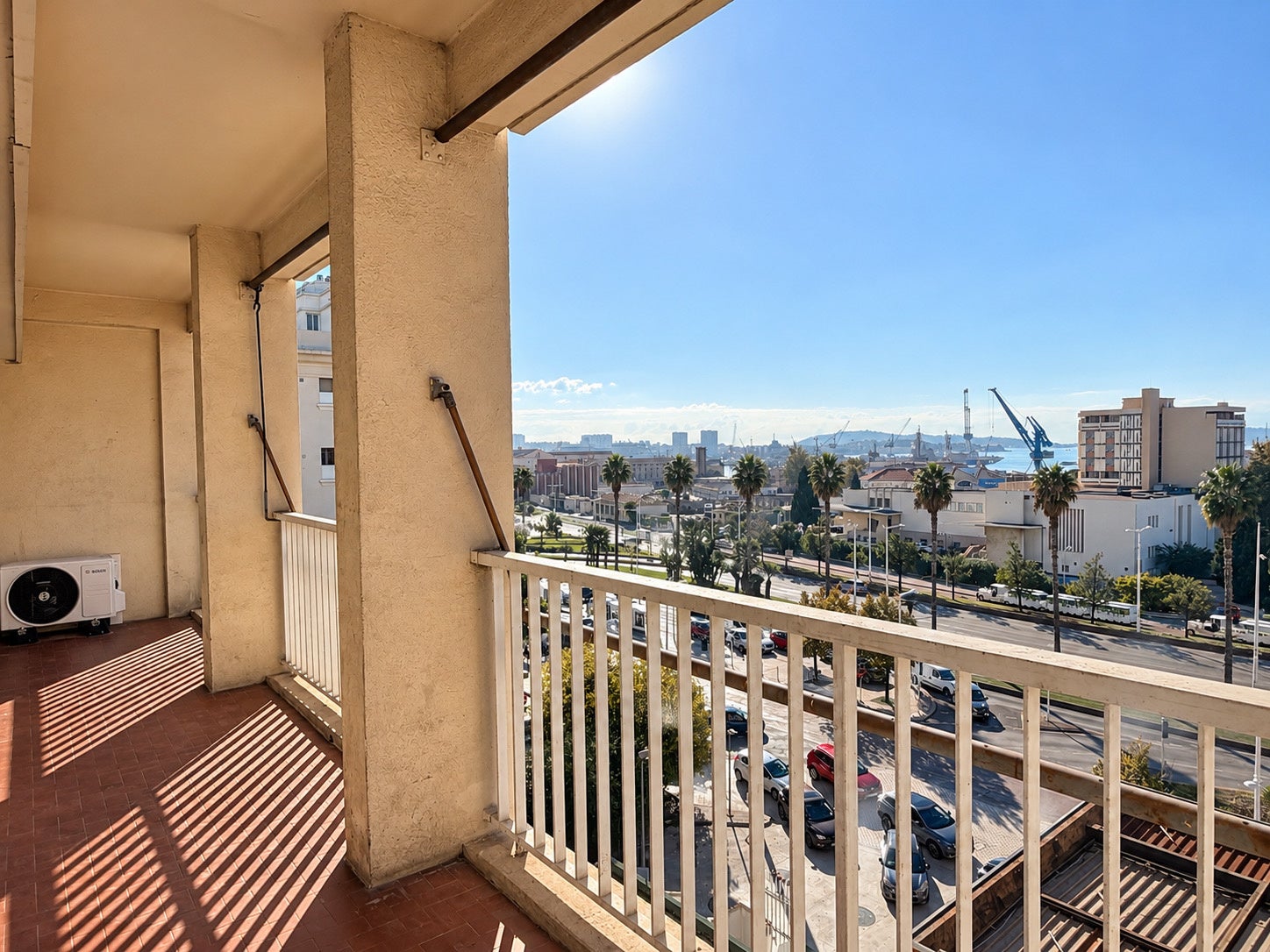 Flat Quai de l'Artillerie in Toulon