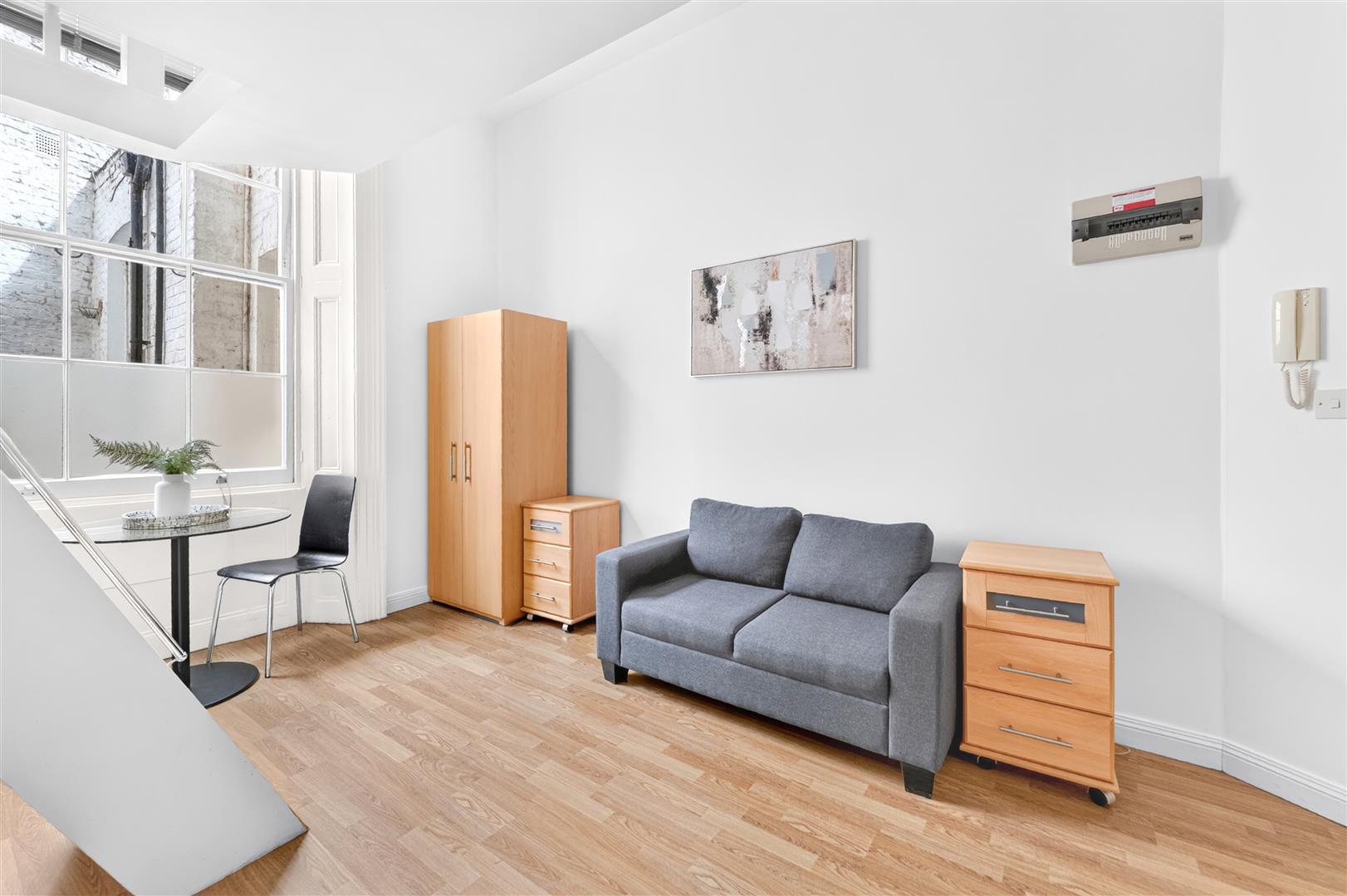 Flat Devonshire Terrace in City of Westminster