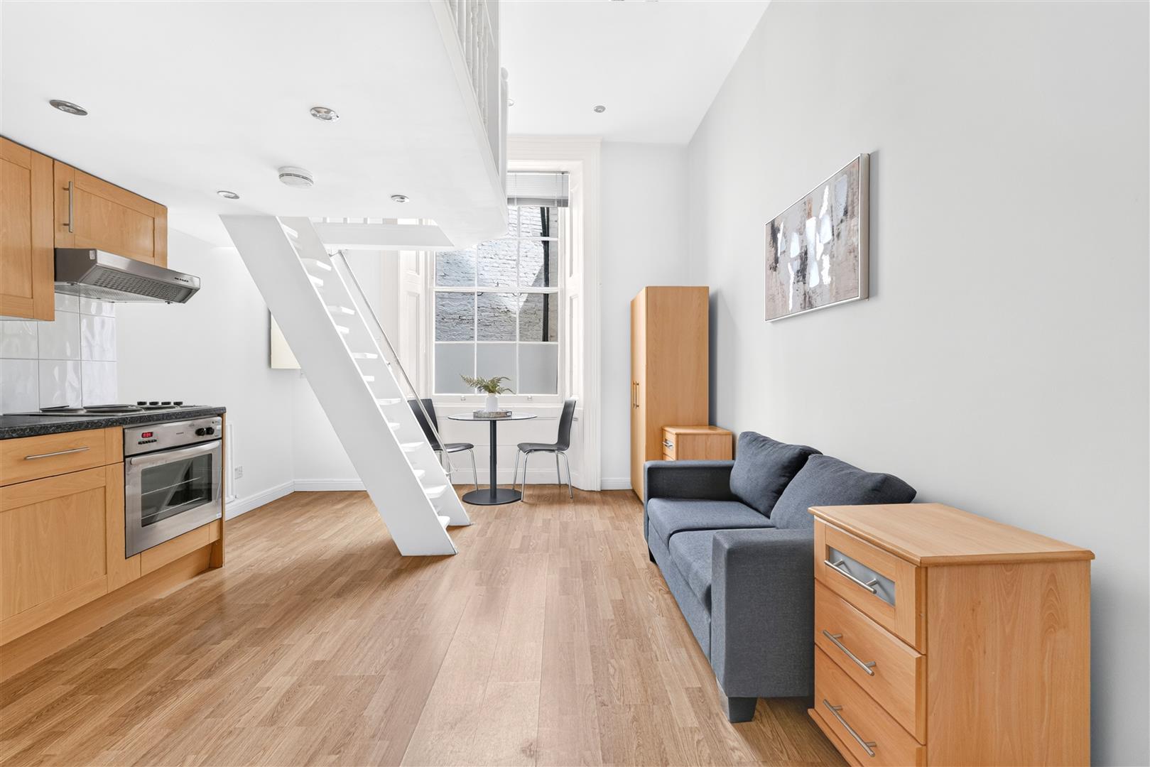Flat Devonshire Terrace in City of Westminster