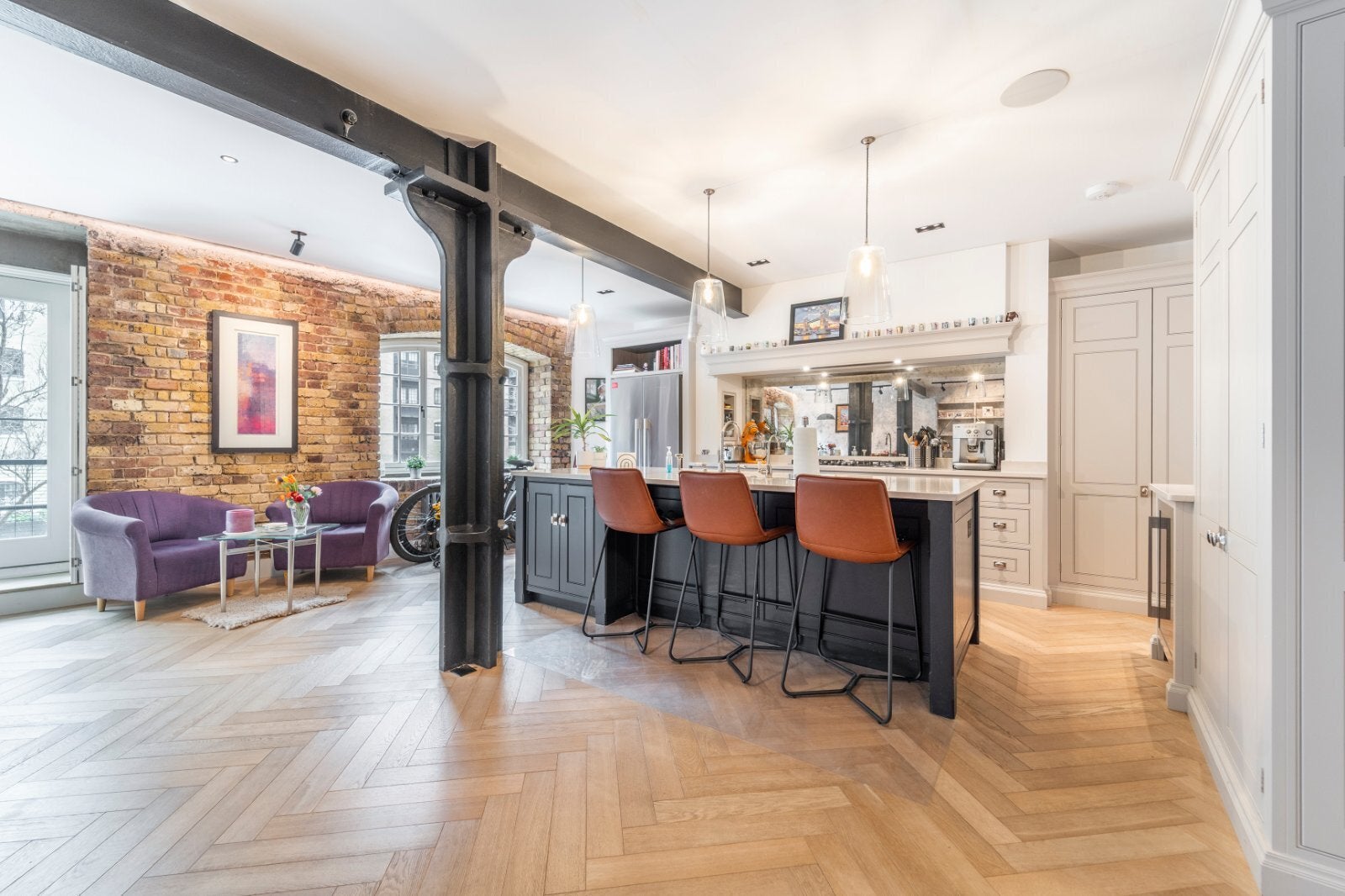 Flat Shad Thames in Greater London