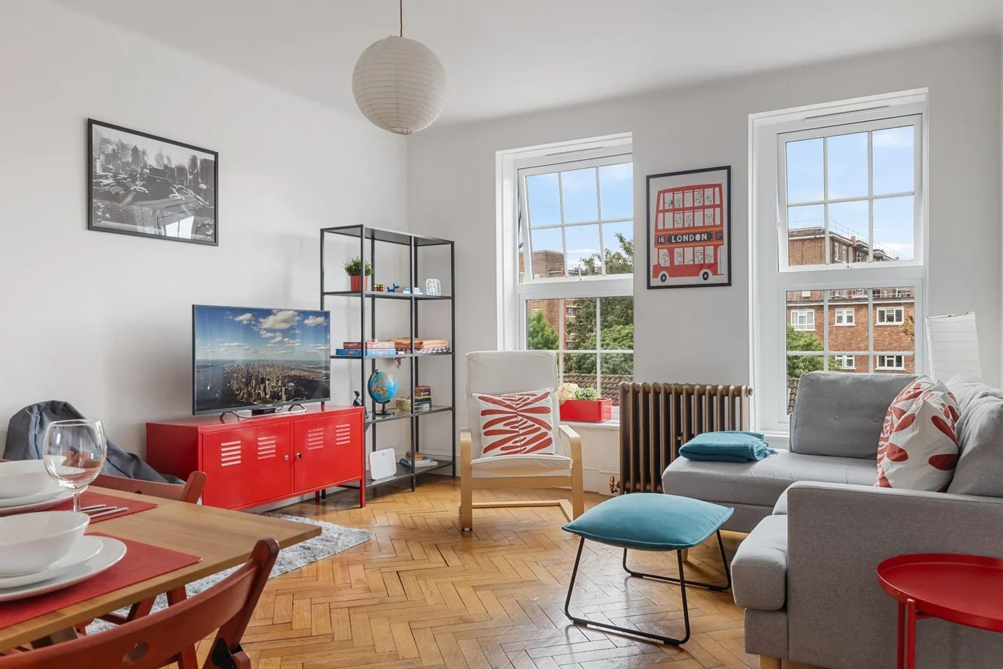 Flat Adelina Grove in Greater London