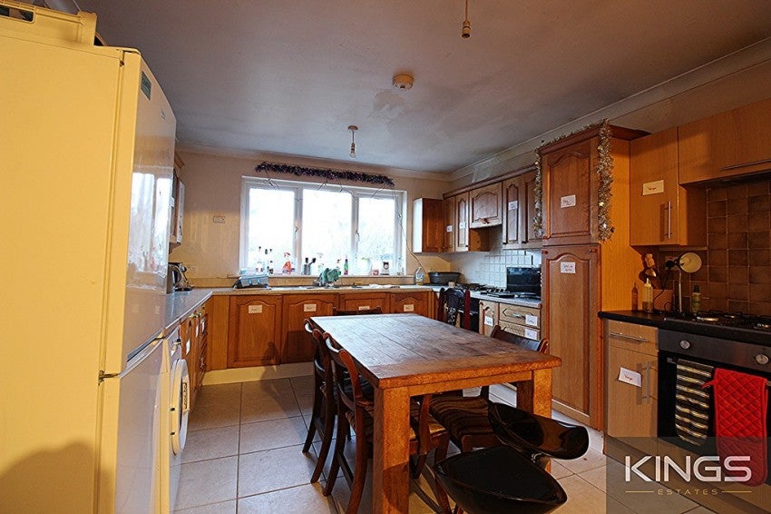 Flat Blenheim Gardens in Southampton