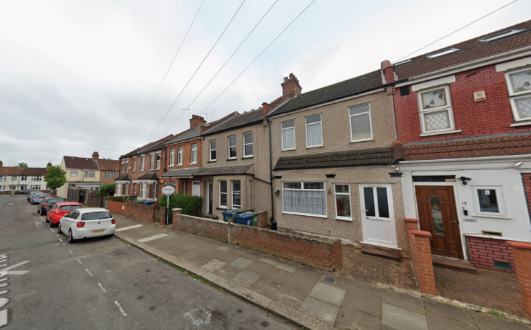 Flat Lorne Road in Greater London