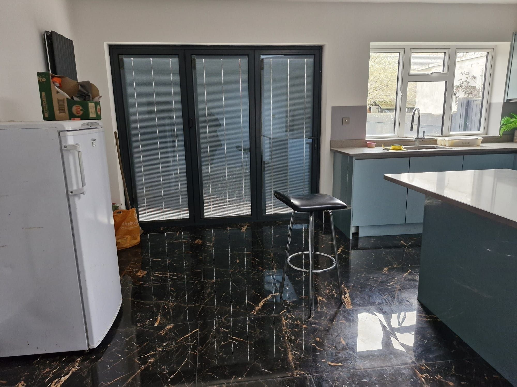 Flat Woodmansterne Road in Greater London
