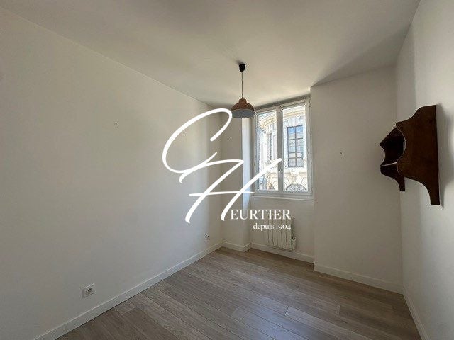 Flat Rue des Terreaux in Voiron