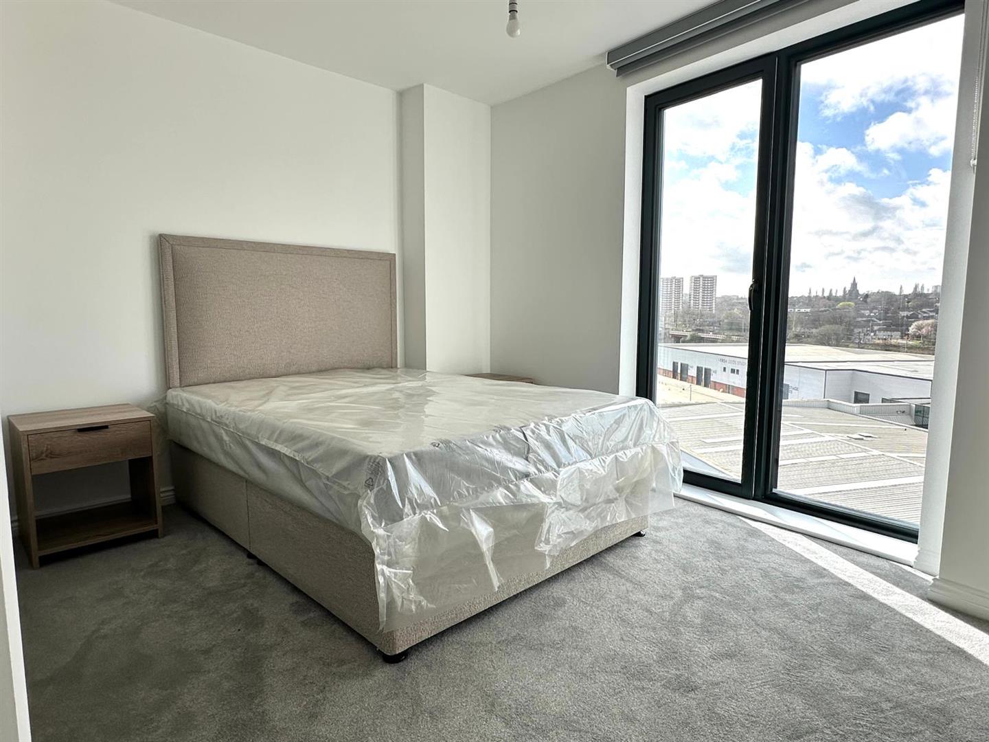 Flat Springwell Road in Leeds