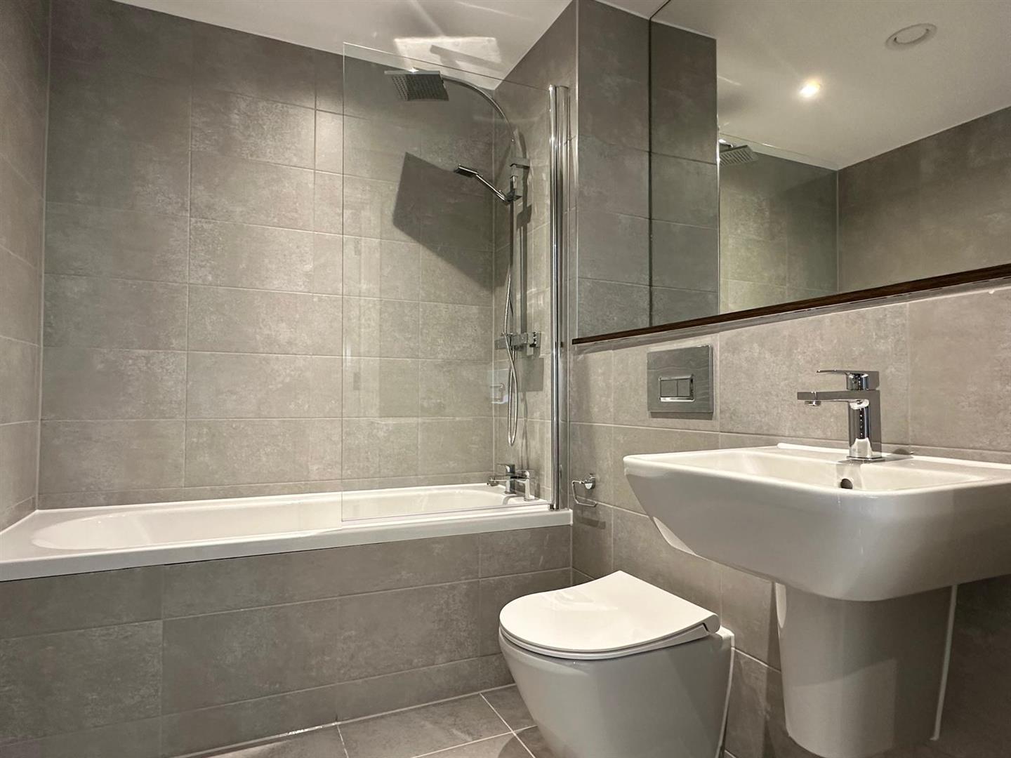 Flat Springwell Road in Leeds