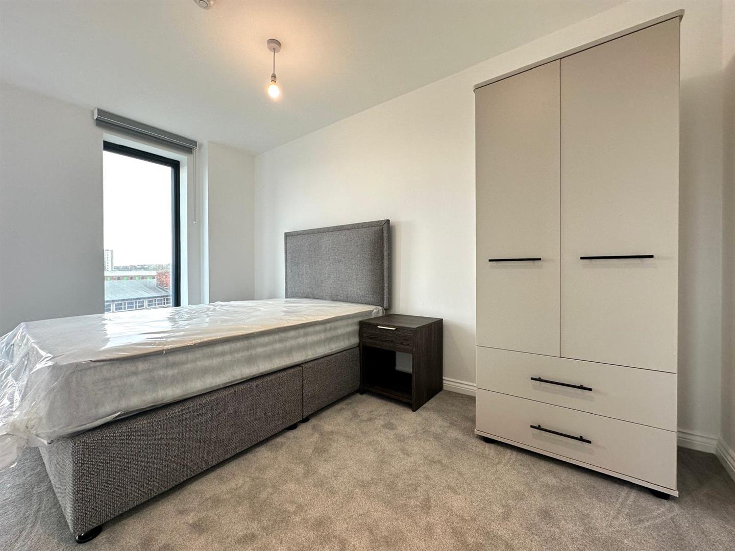 Flat Springwell Road in Leeds