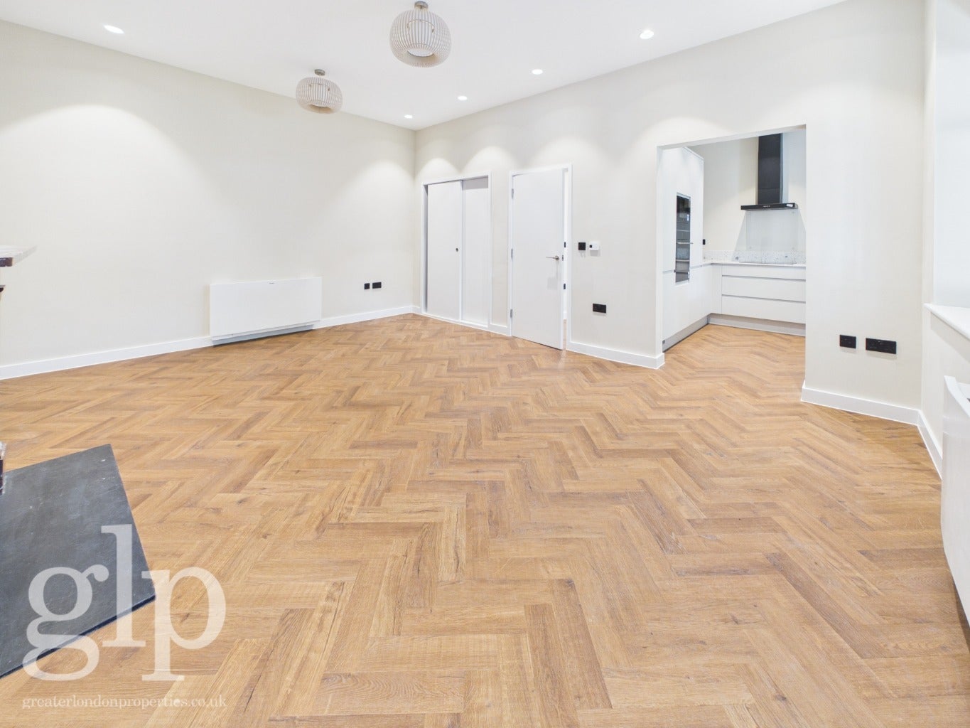 Flat Store Street in Greater London