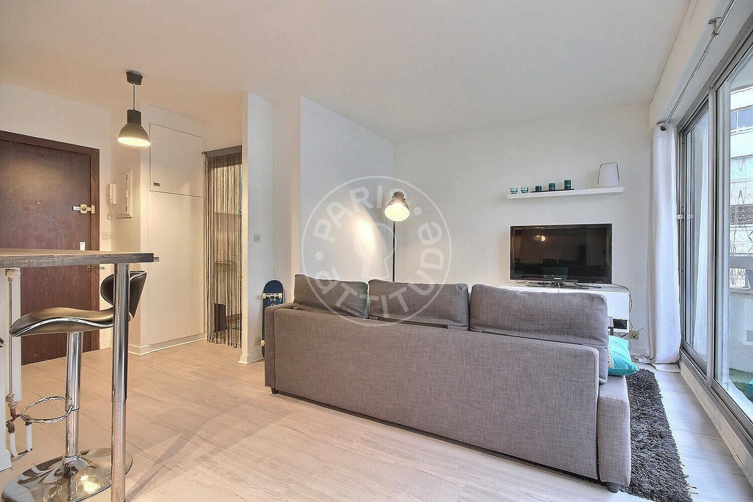 Flat Rue Parmentier in Neuilly-sur-Seine