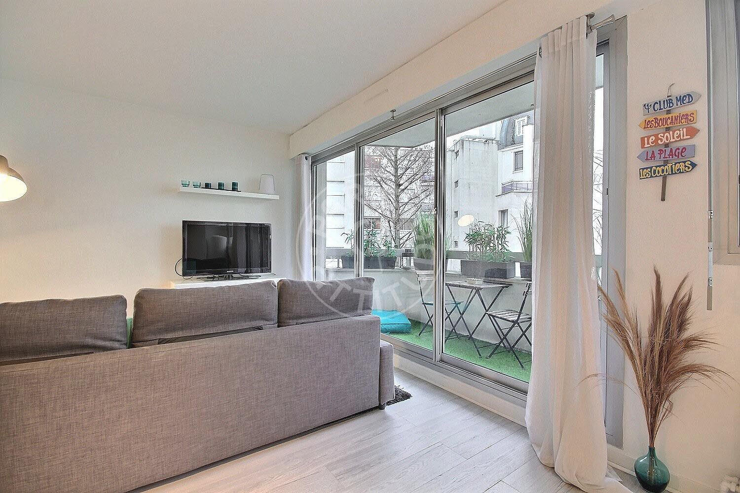 Flat Rue Parmentier in Neuilly-sur-Seine