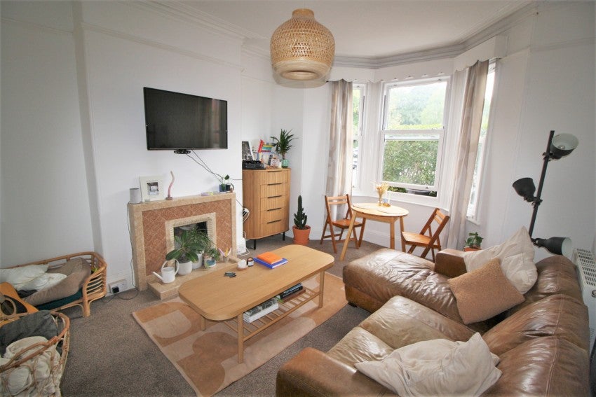 Flat Heavitree Park in Exeter