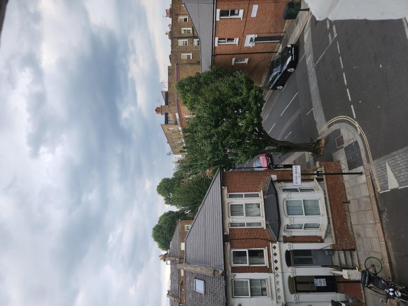 Room Tunis Road in Greater London