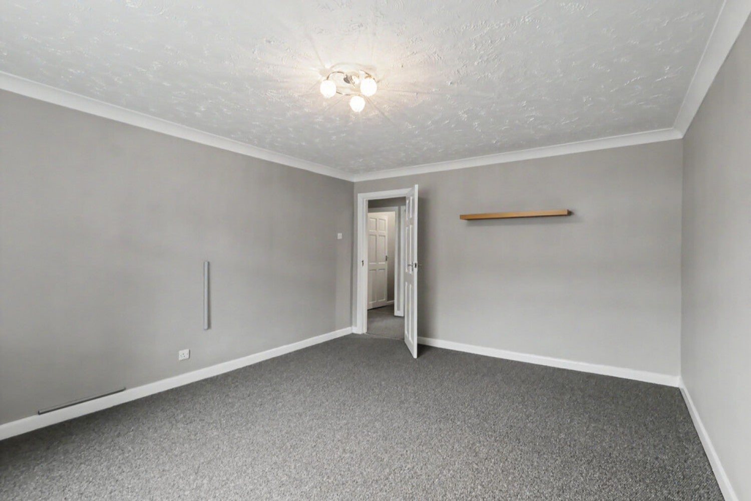 Flat Deneve Avenue in Poole