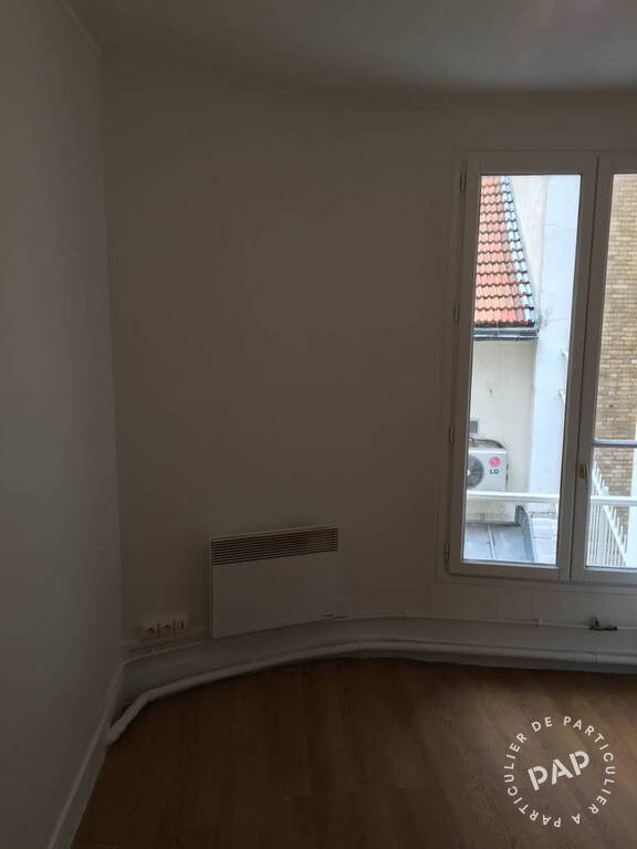 Room Rue de Lévis in Paris