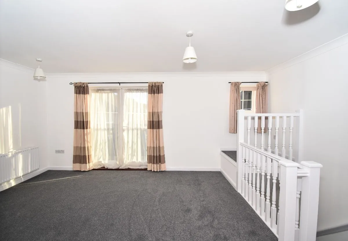 House Pointers Way in Amesbury