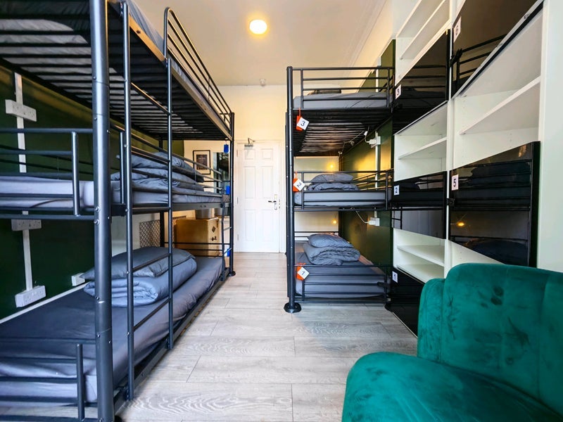 Room City Road in Greater London