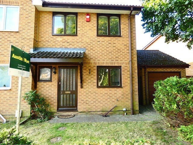 House McWilliam Close in Poole