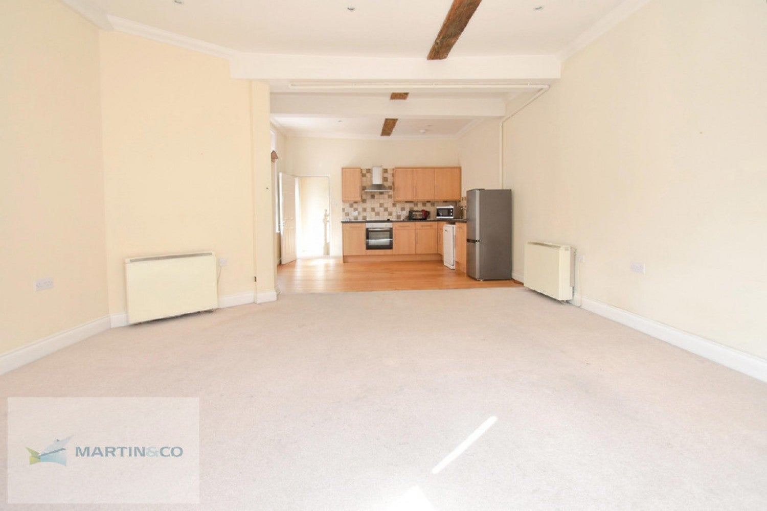 Flat South Street in Mole Valley