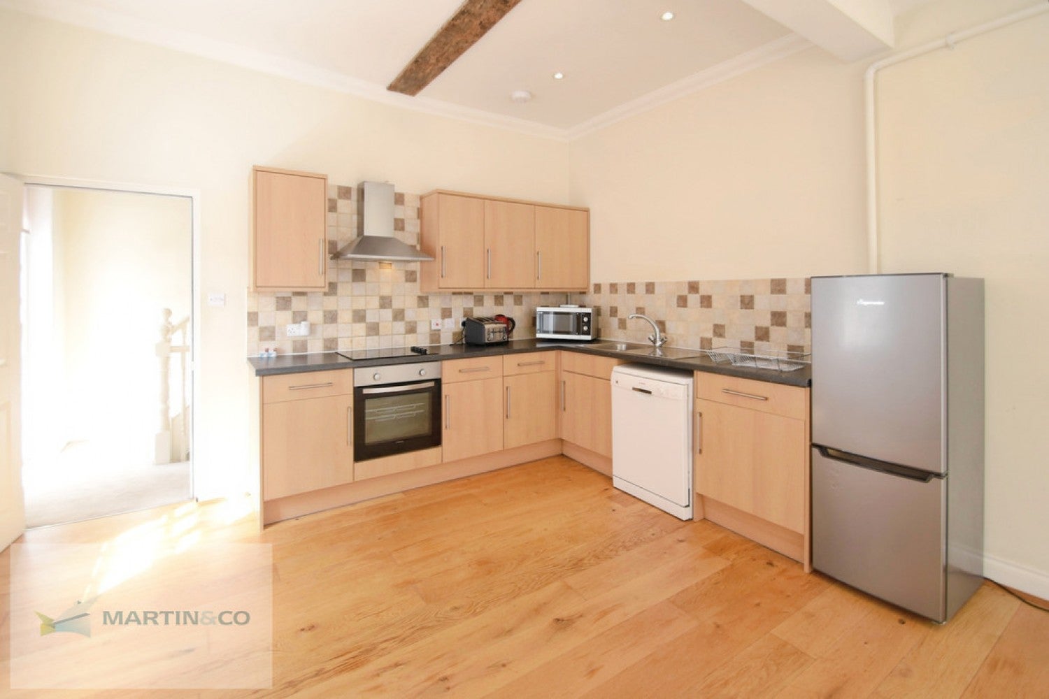 Flat South Street in Mole Valley