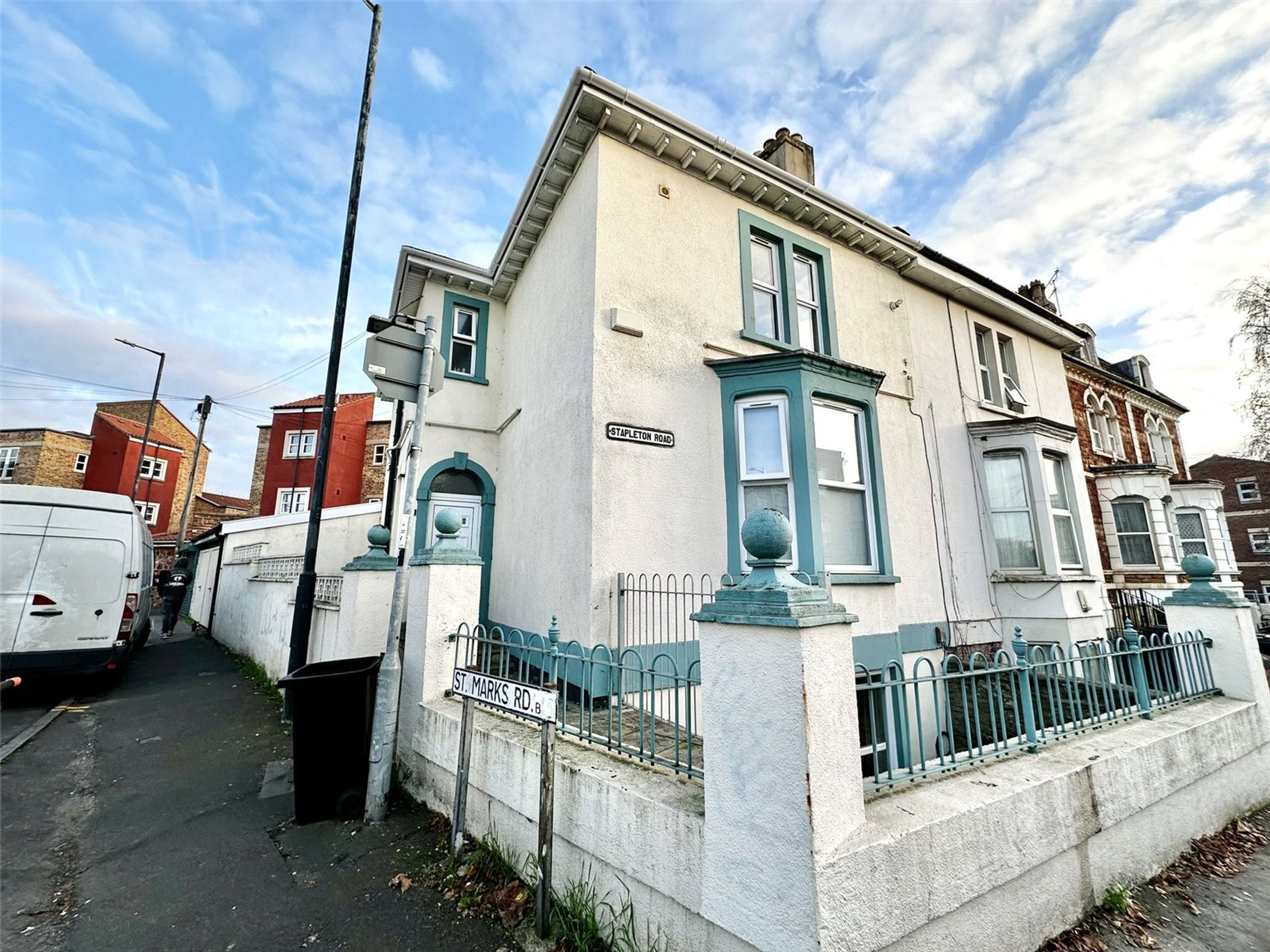 Flat Stapleton Road in Bristol