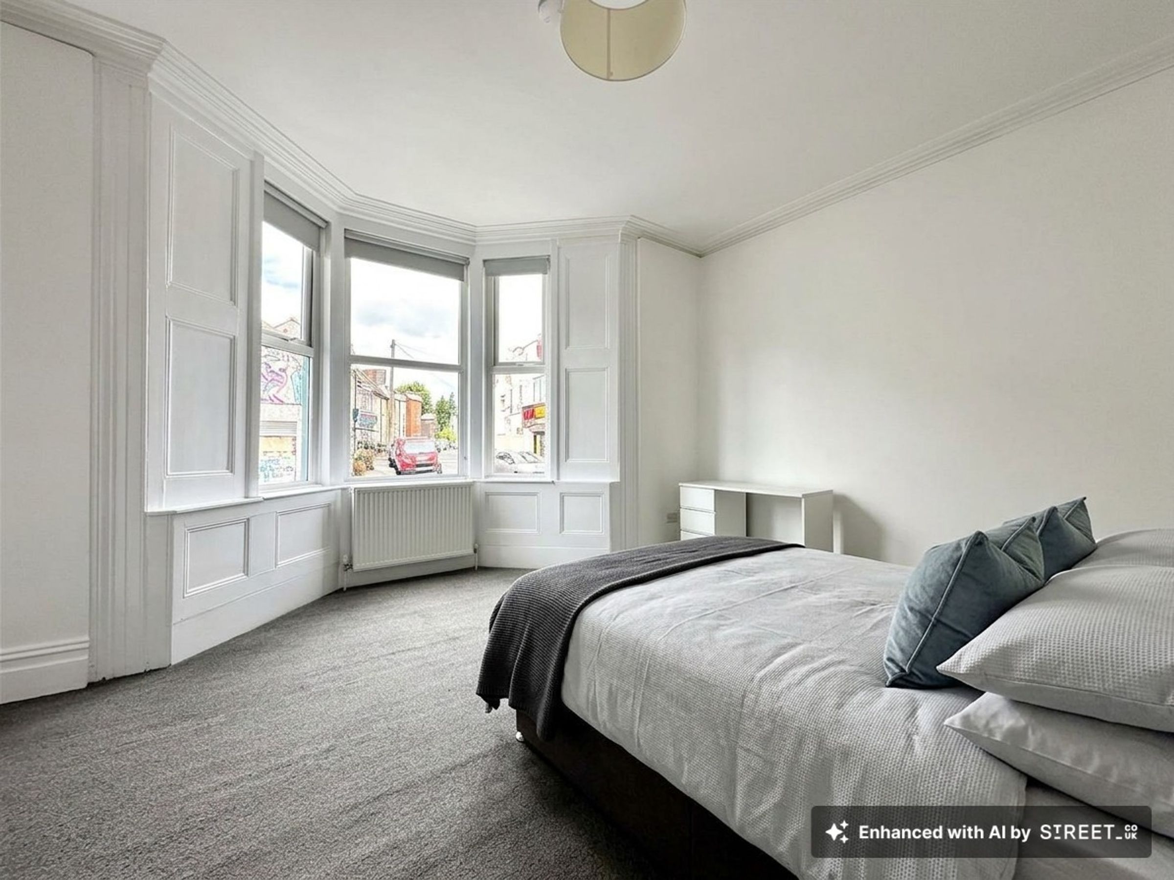Flat Stapleton Road in Bristol