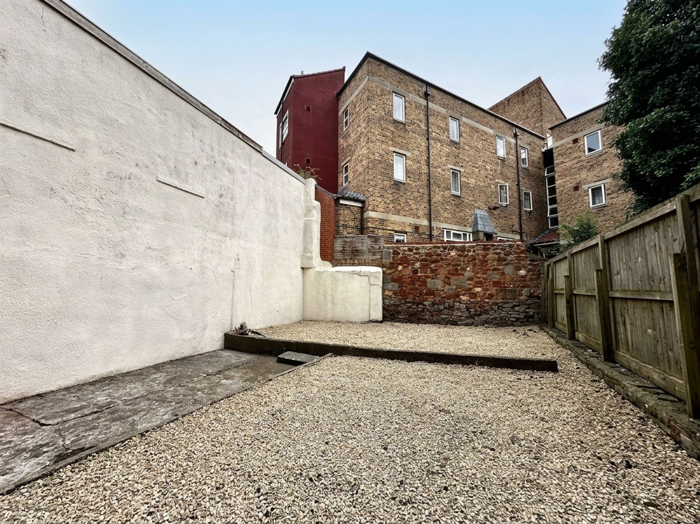 Flat Stapleton Road in Bristol