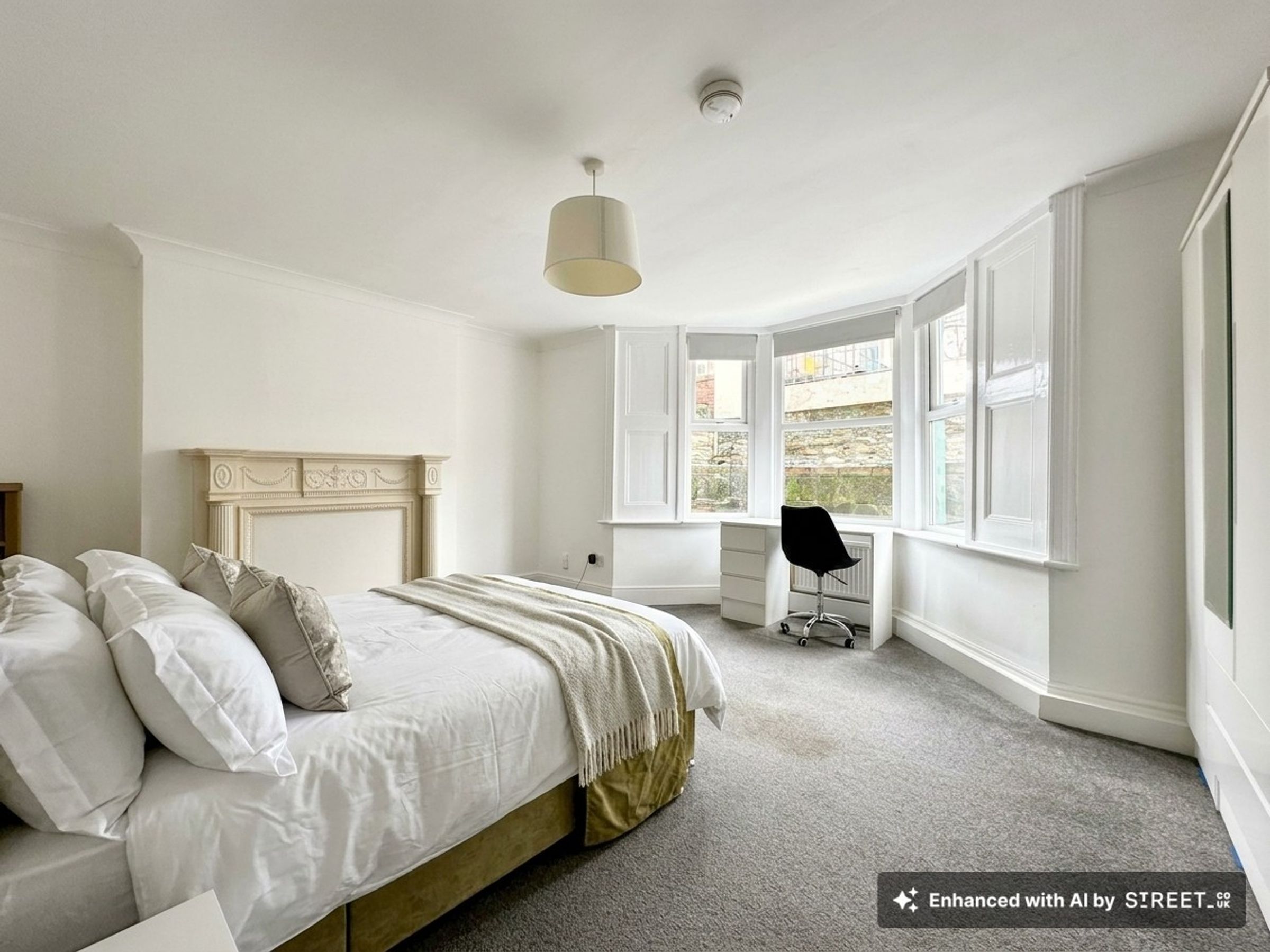 Flat Stapleton Road in Bristol