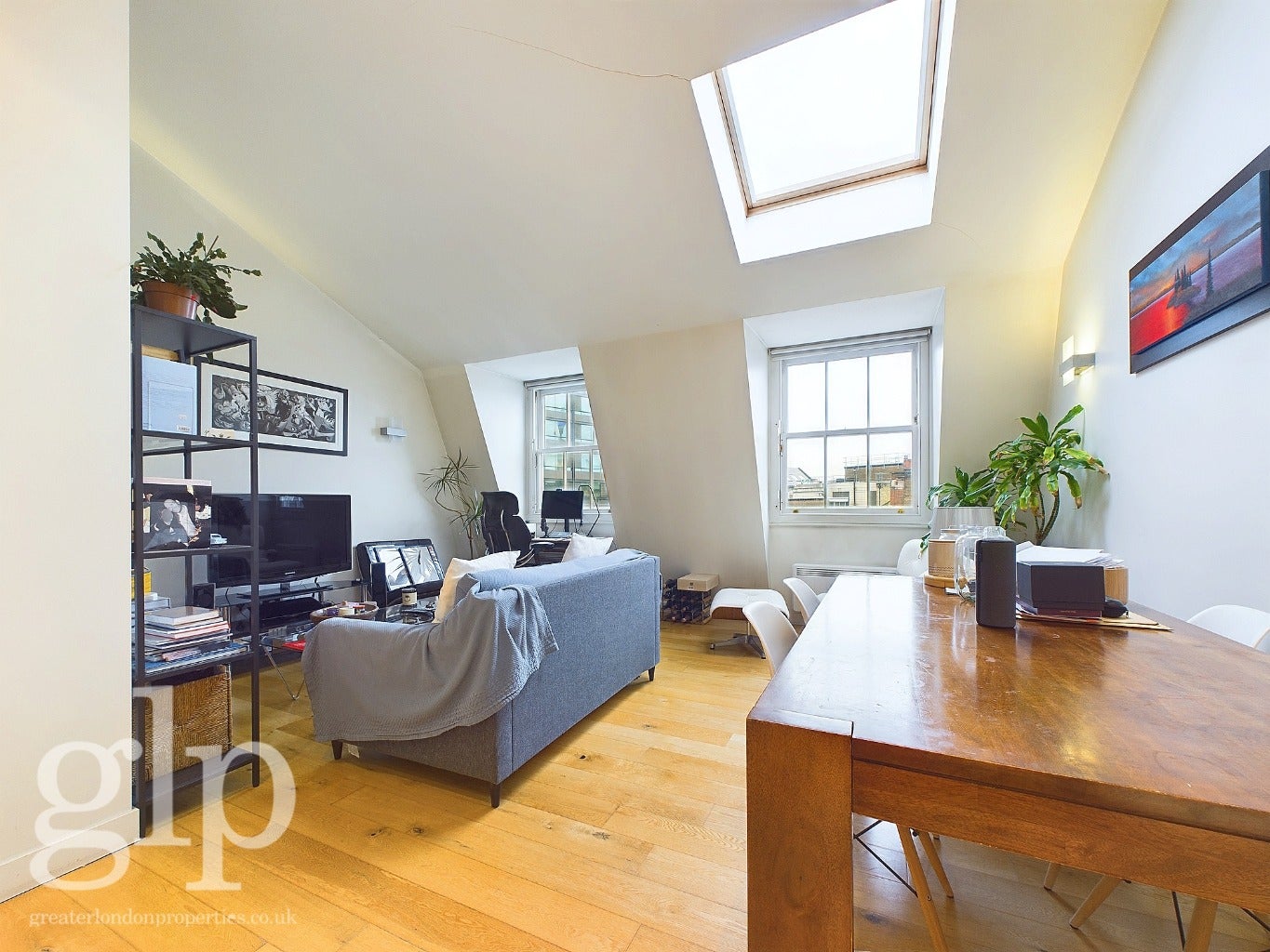 Flat Great Russell Street in Greater London
