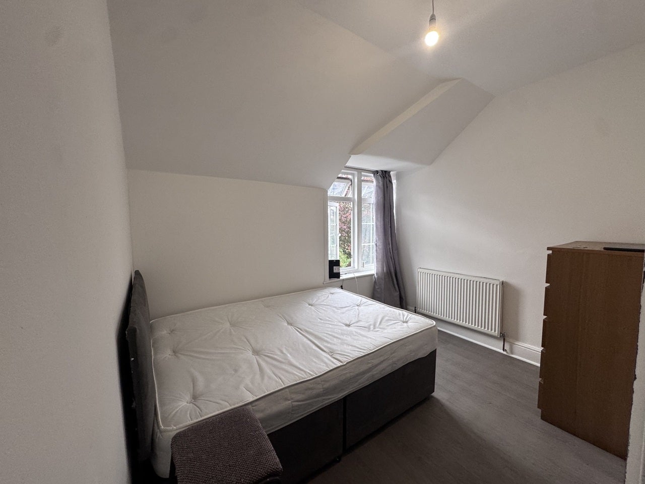 Room Widmore Road in Greater London