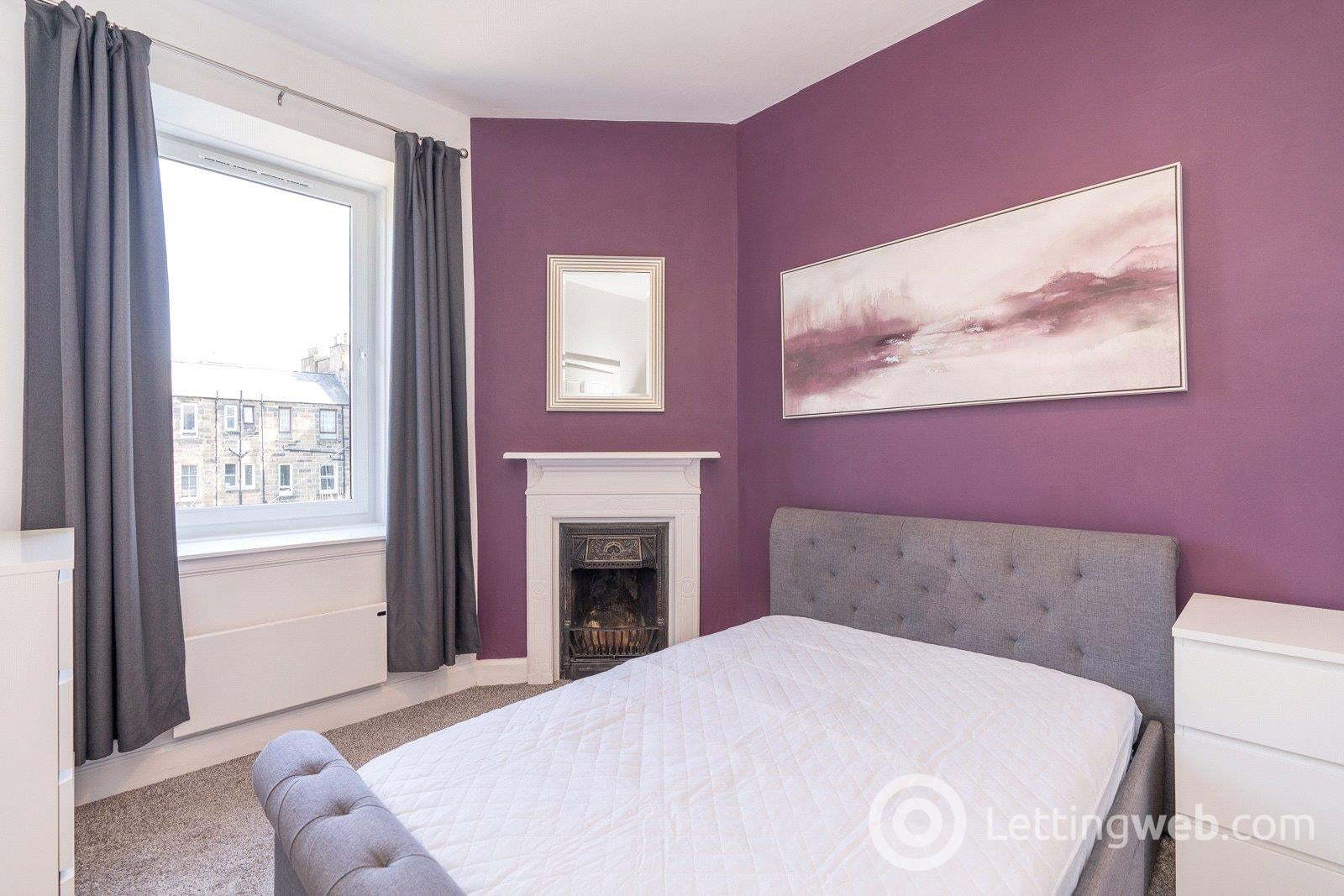 Flat Halmyre Street in Edinburgh