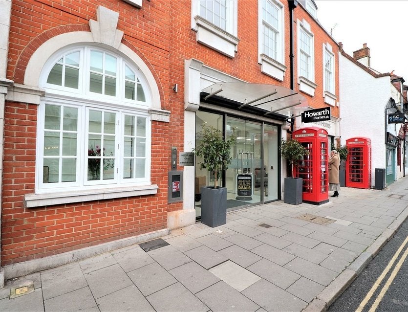 Flat Windsor Street in Greater London