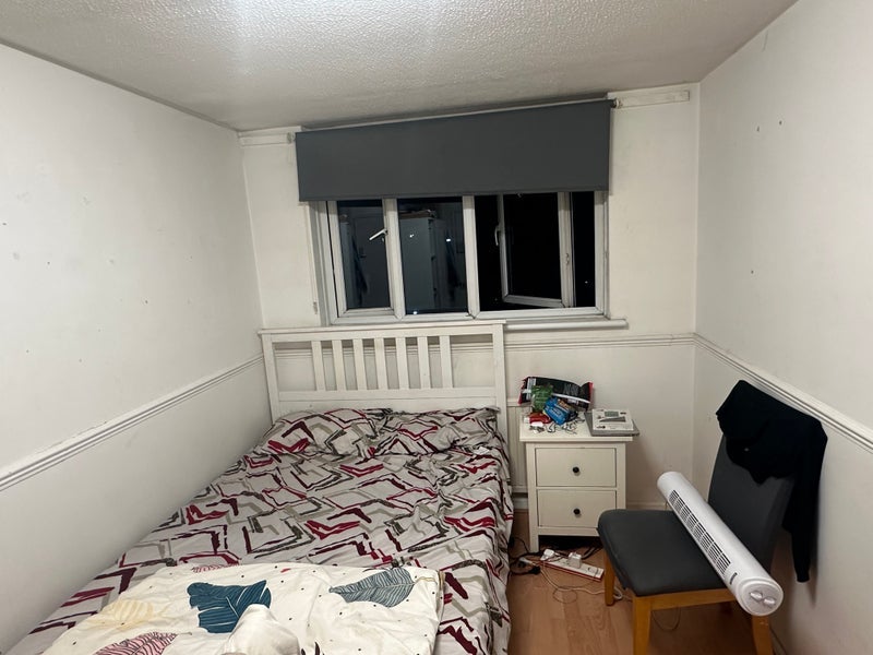 Room Lucey Way in Greater London