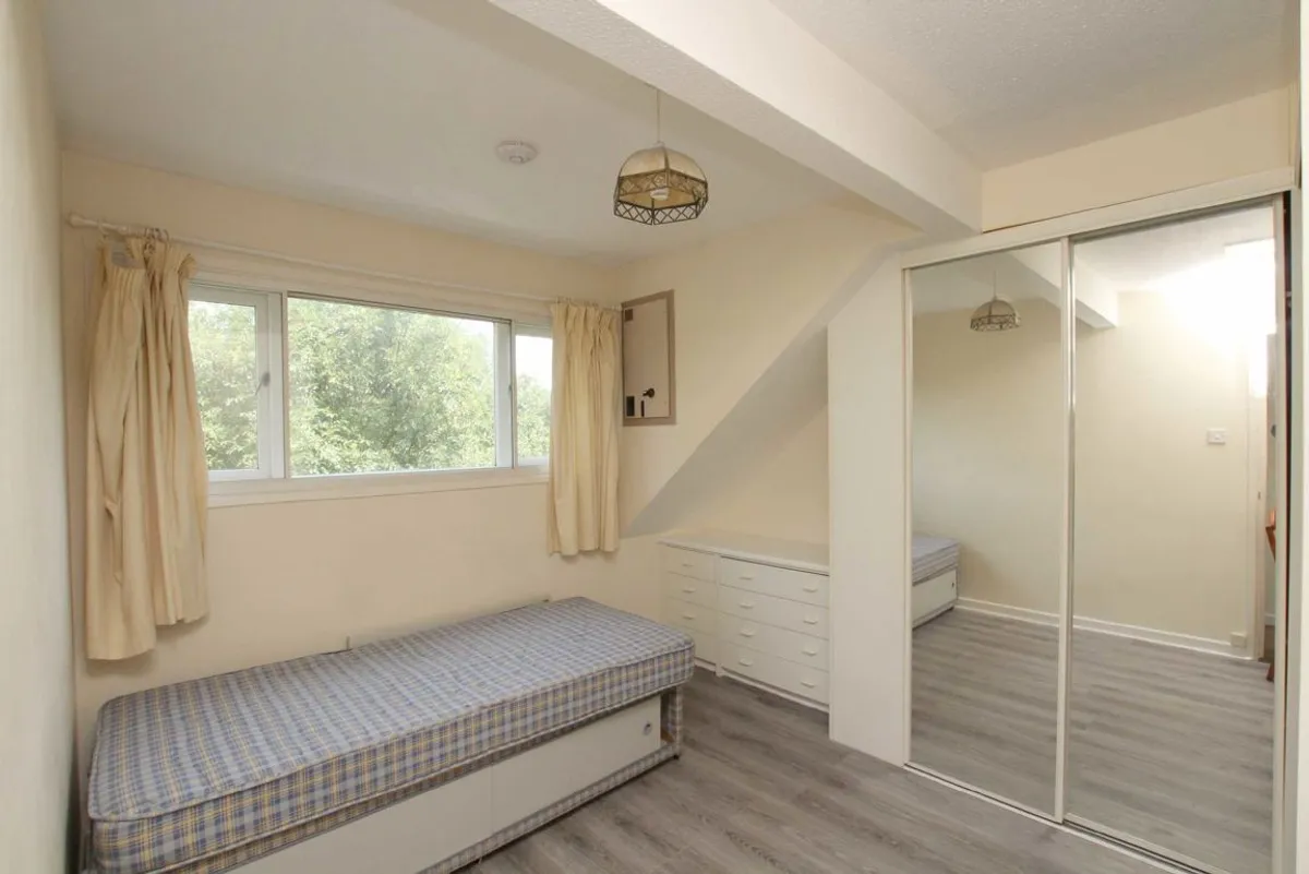 Flat Glenbuck Road in Greater London