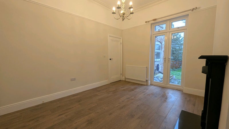 Room Oakfield Road in Birmingham