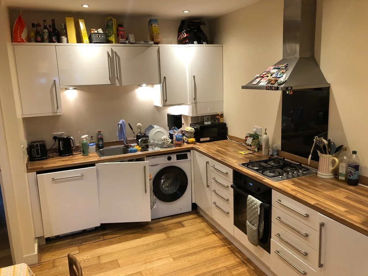 Flat Fernthorpe Road in Greater London