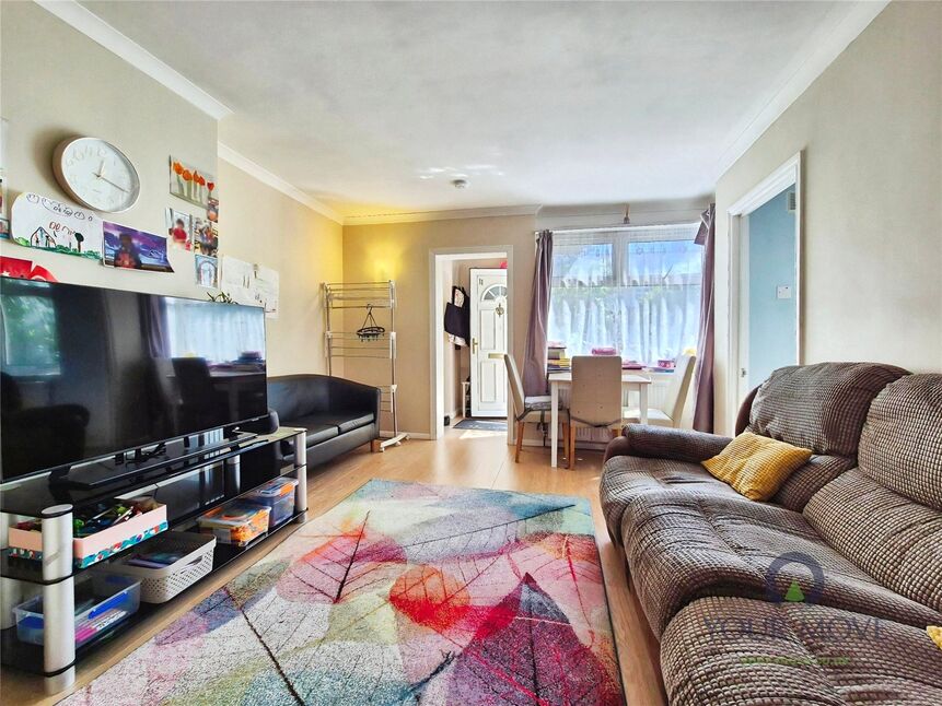 Flat Barnard Gardens in Greater London
